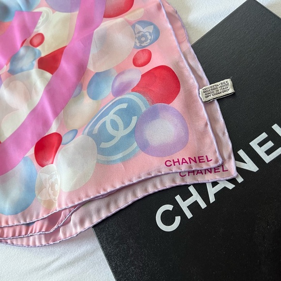 ✨RARE✨ Chanel Silk Scarf - Picture 2 of 5